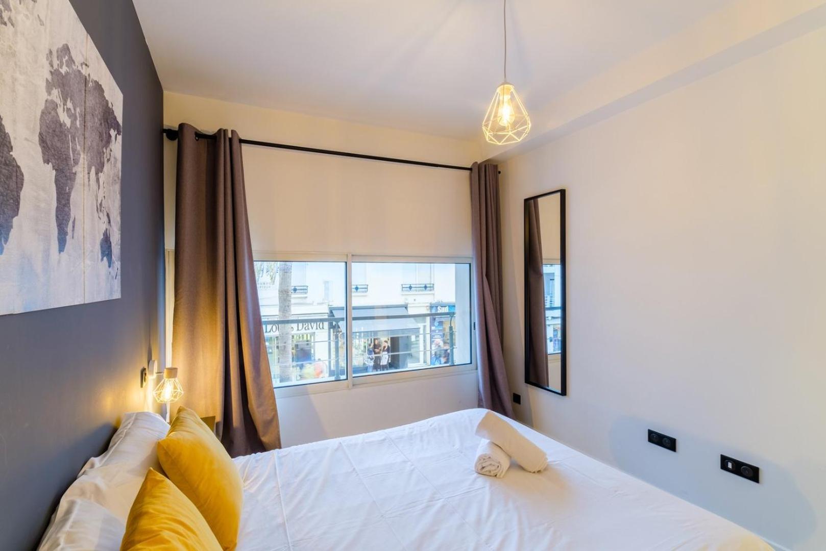 Vivez Antibes ! Logez A 6 Au Centre-Ville Extérieur photo